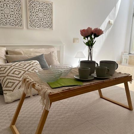 Tetti Bianchi - Deva'S Suite Home Ostuni Exterior photo